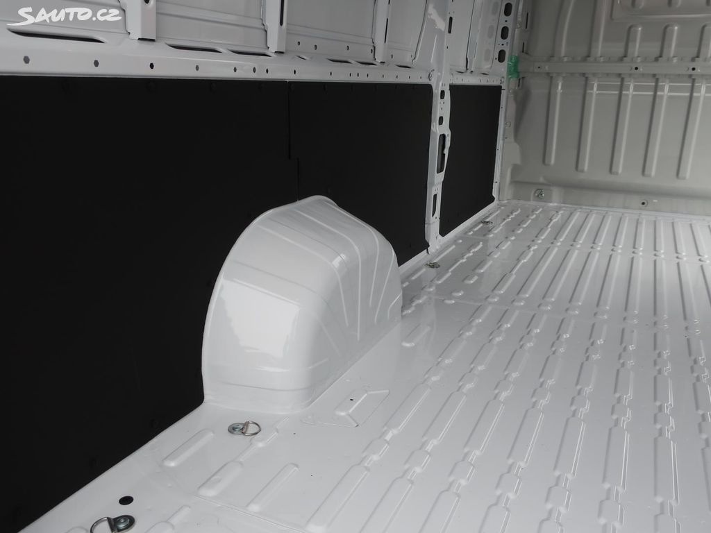Obložení nákladového prostoru - 3