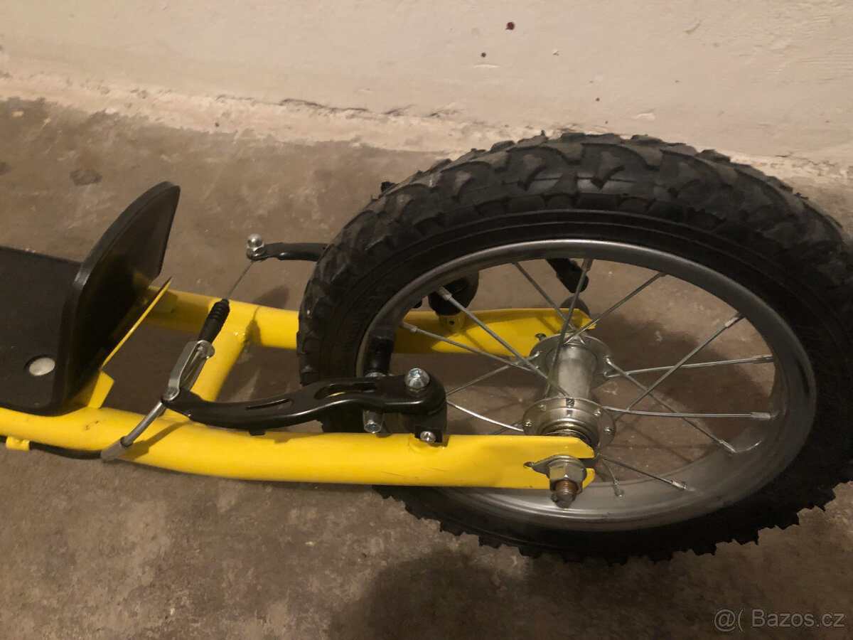 Prodám dětskou koloběžku Brother Passat 14/12" žlutá - 3