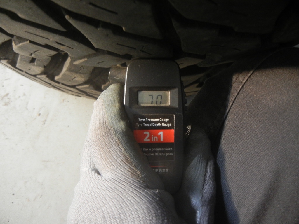 Zimní pneu Cooper 245/70R17 - 3