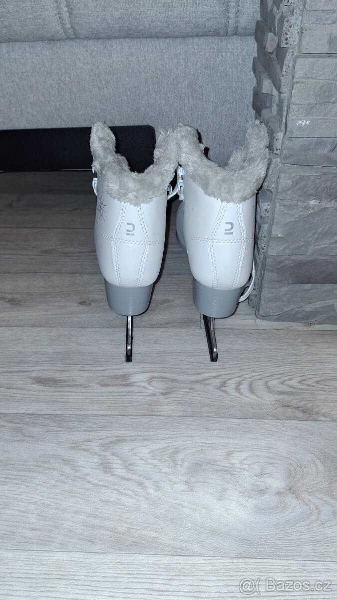 Divci lední brusle - 3