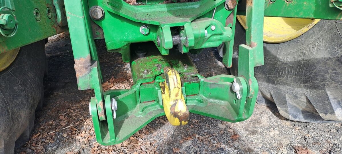 Agrohák Jd 6215R - 3