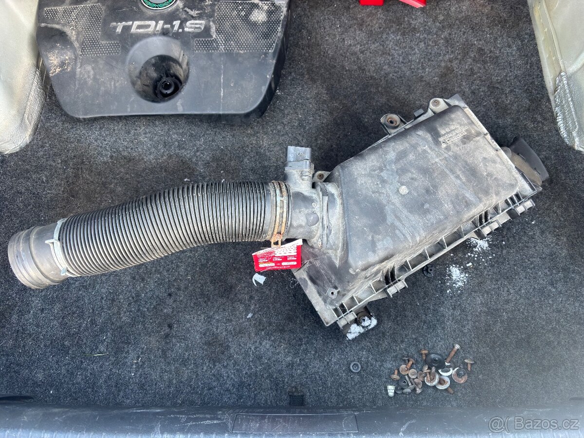 Škoda Octavia 1 díly - 3