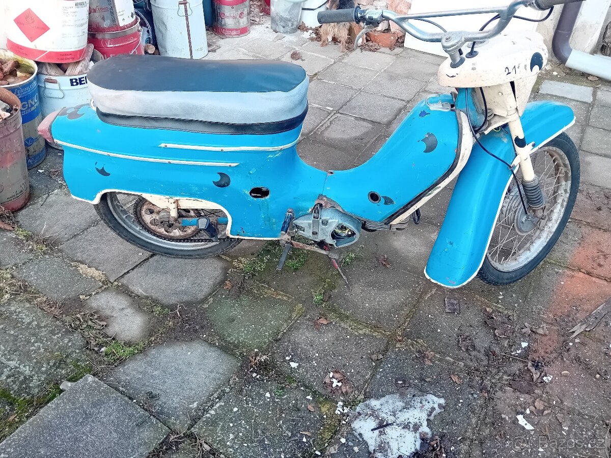 Prodam jawa 21+díly - 3