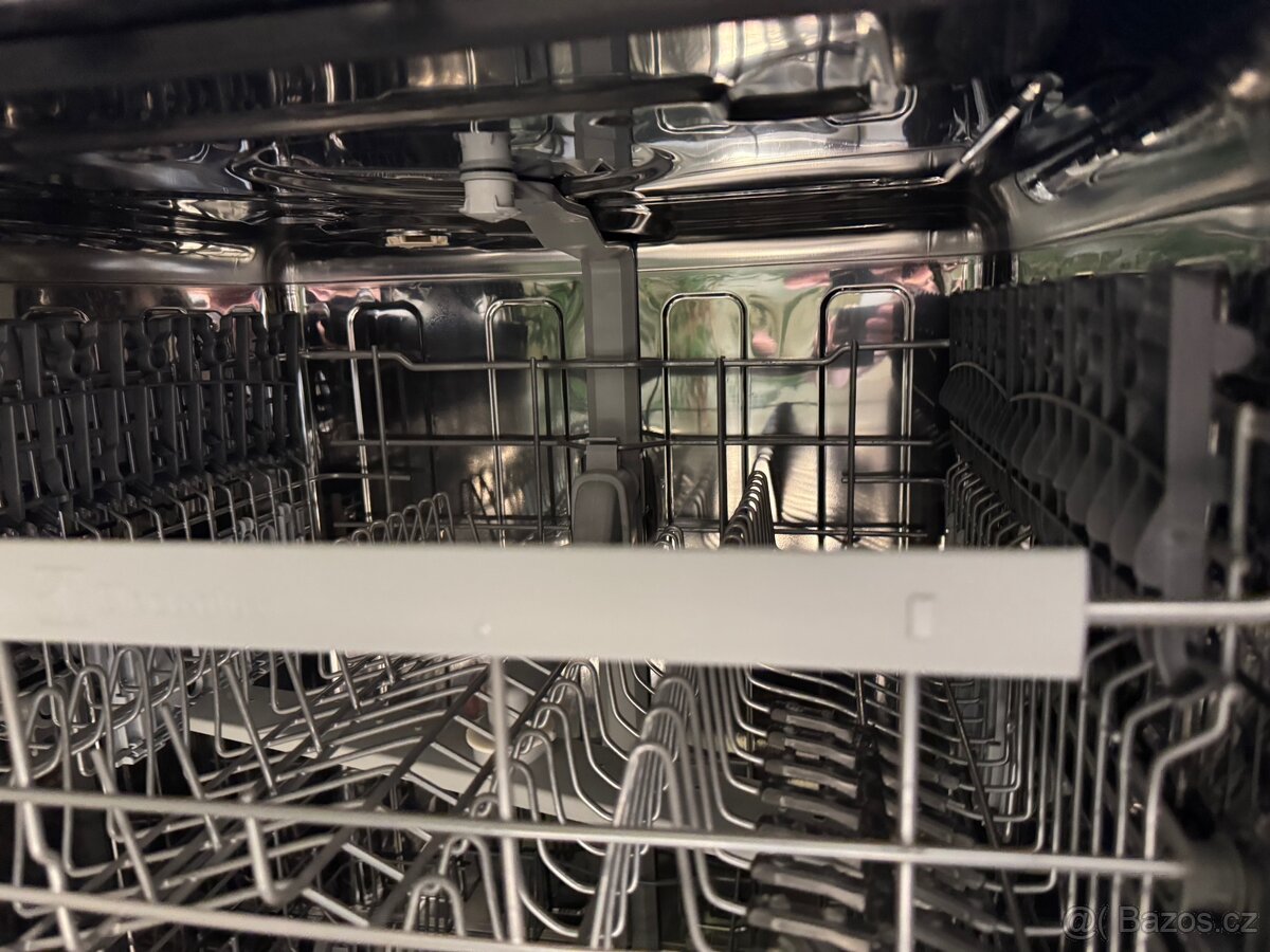 Myčka vestavná Electrolux - 3