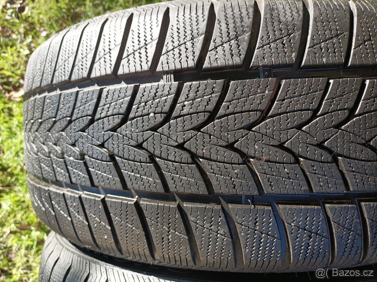 2 zimní pneumatiky Imperial 215/45/16 6,5mm - 3