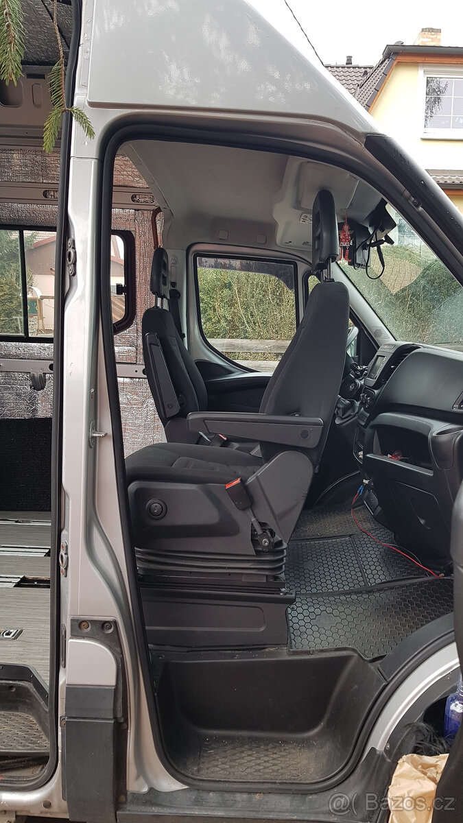 otočná konzole sedadla Iveco Daily - 3