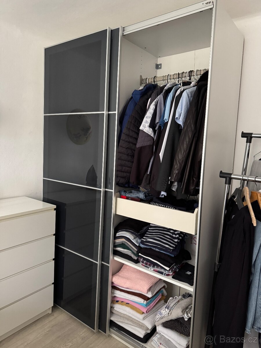 Velká skříň Ikea - 3