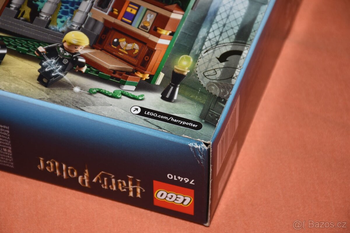 Lego 76410, 76411 - Zástava Zmijozelu + Zástava Havraspáru - 3