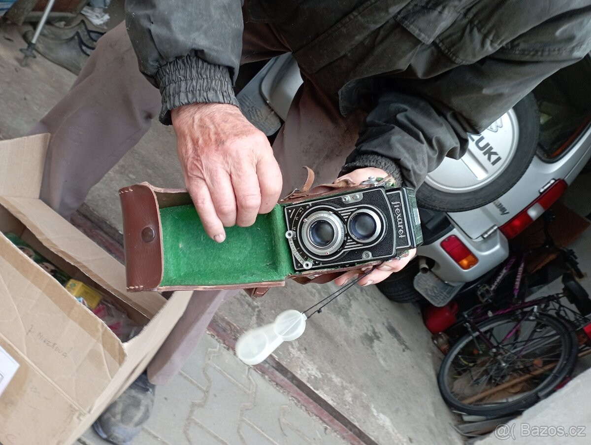 Fotoaparát FLEXARETA 5A – zrcadlovka 6x6 - 3