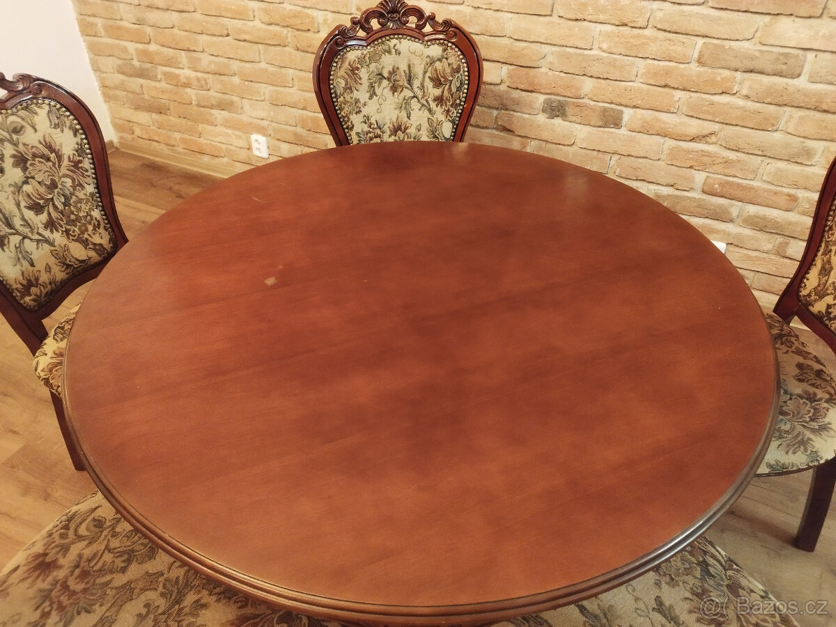 Baroko jídelní souprava sestává ze 5 židlí a stolu - 3