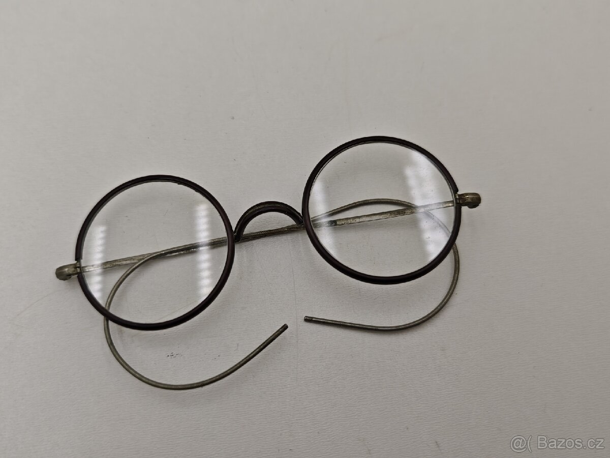 Staré brýle Lenonky - 3