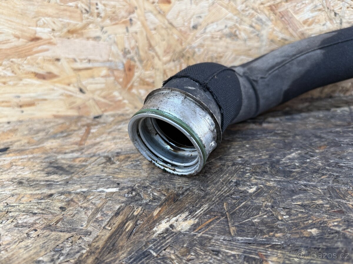 TLAKOVÁ HADICE VW TOUAREG 7P 3.0 TDI 7P0145738 - 3