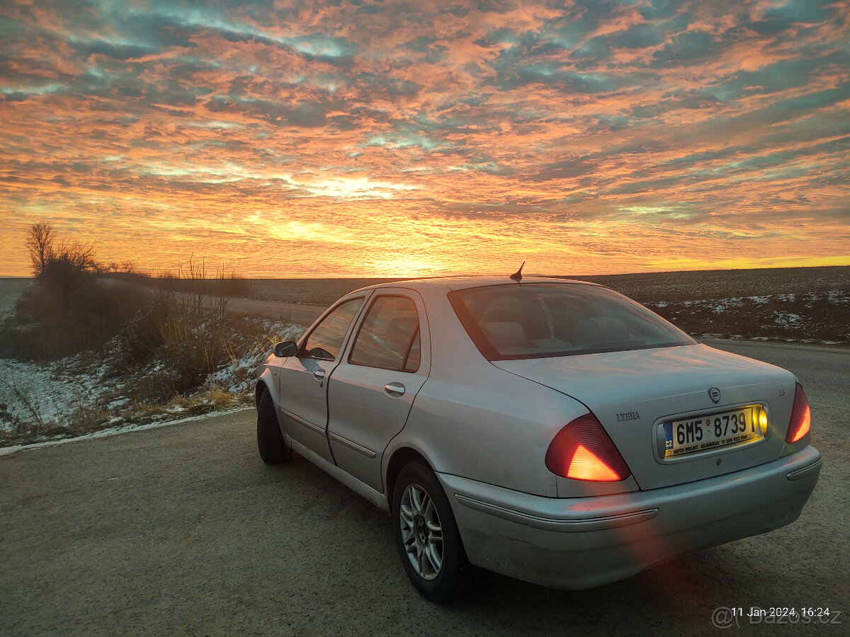 Lancia Lybra 1.8 - 3