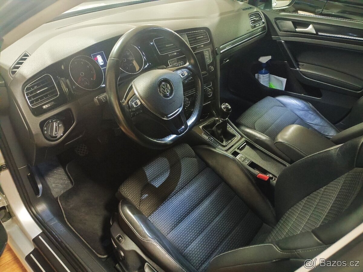 VW Golf TSI Po velké slevě - 3