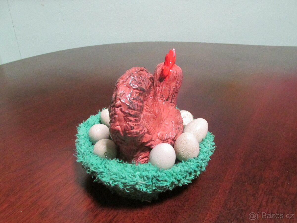 Soška slepice i s vejci - 3