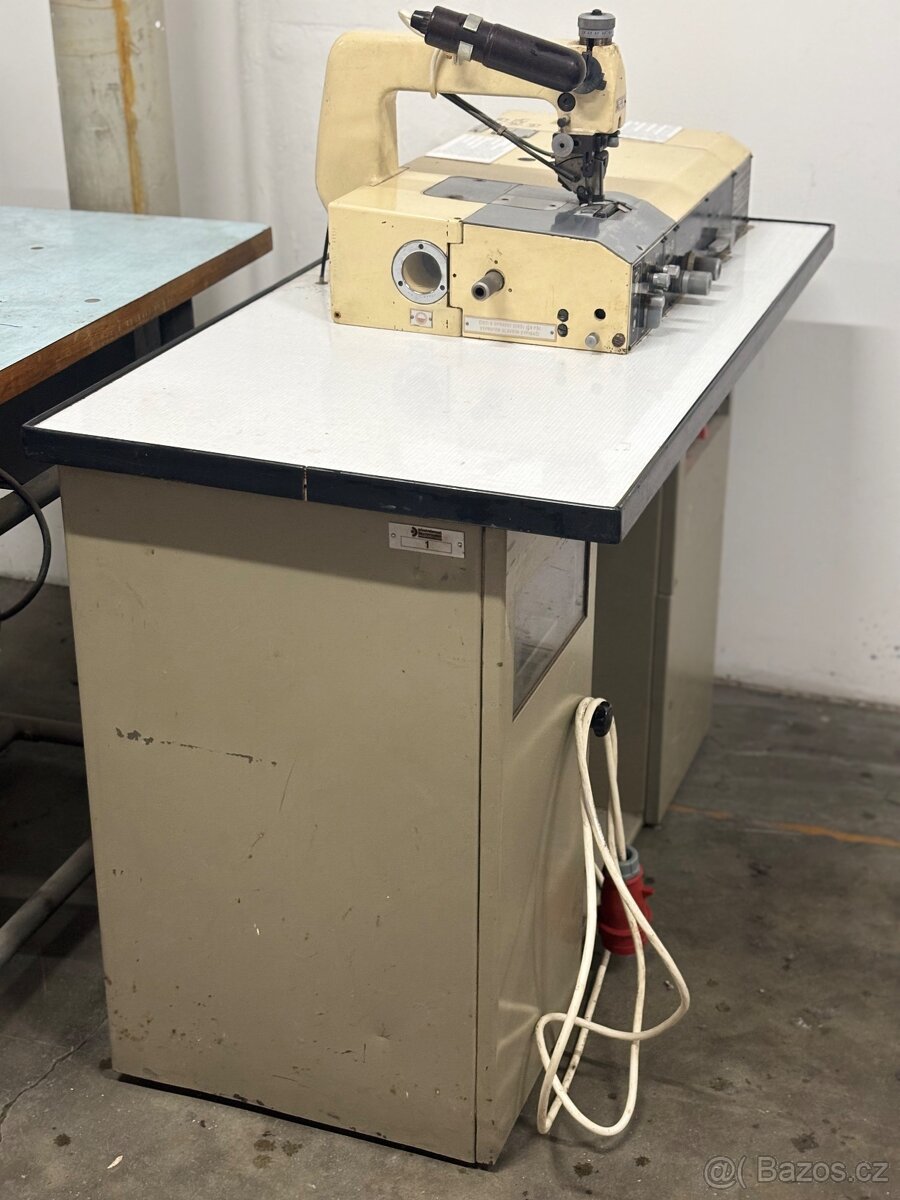 Obuvnický šicí stroj - 3