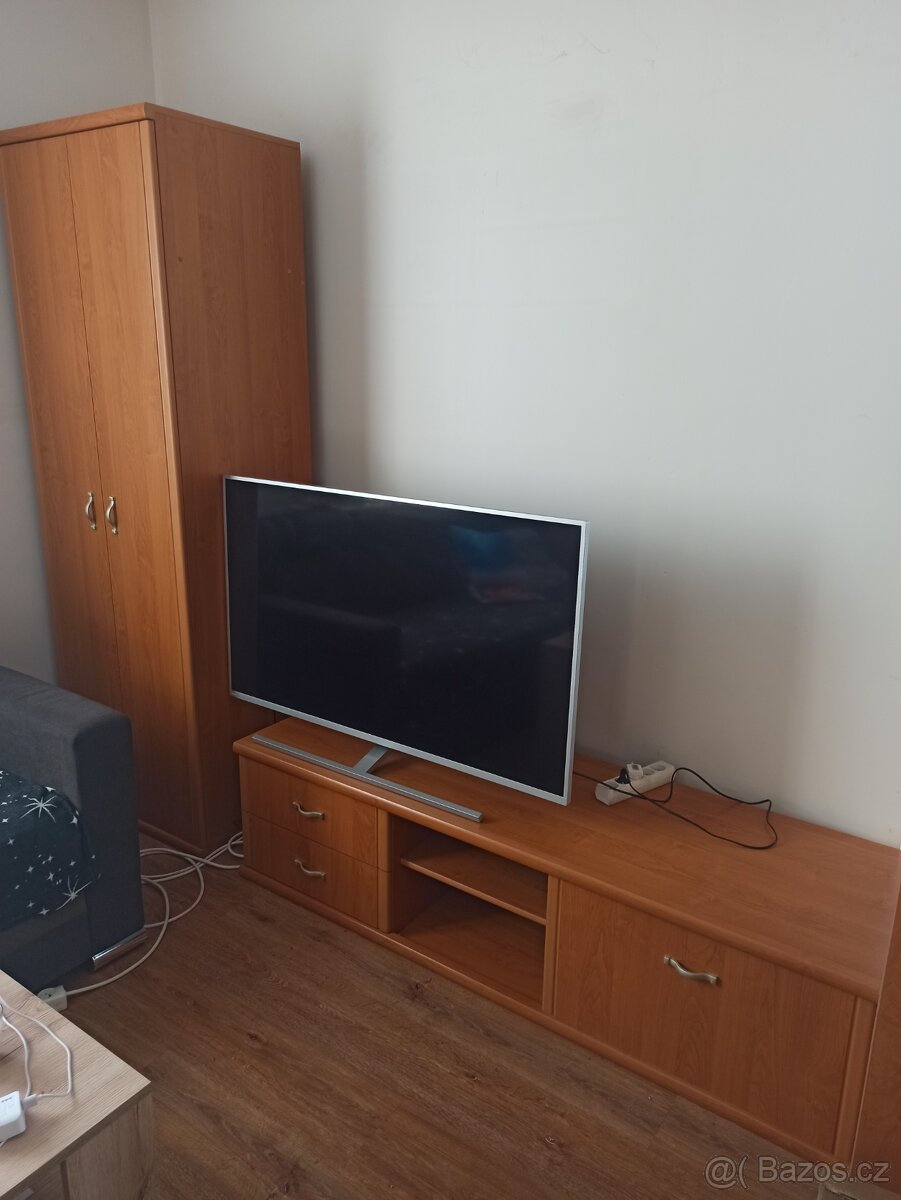 TV stolek a skříň - 3