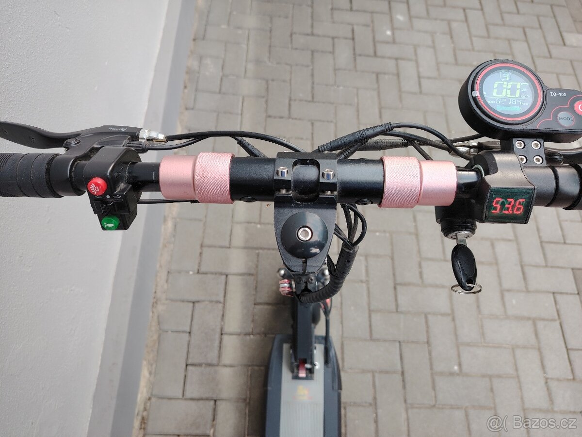 Koloběžka Kugoo kirin M4 Pro - 3