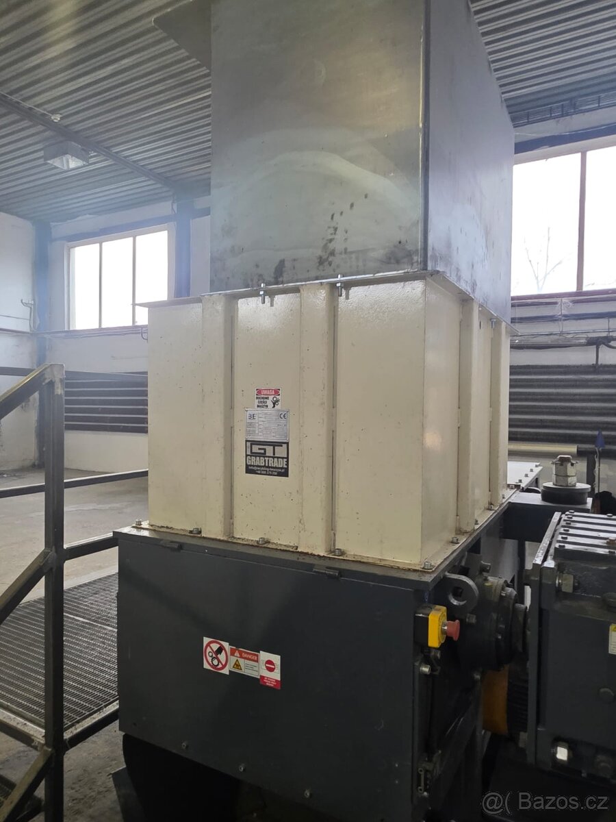 Pomaluběžící drtič - SINGLE SHAFT WT SHREDDER WT3080 30KW - 3
