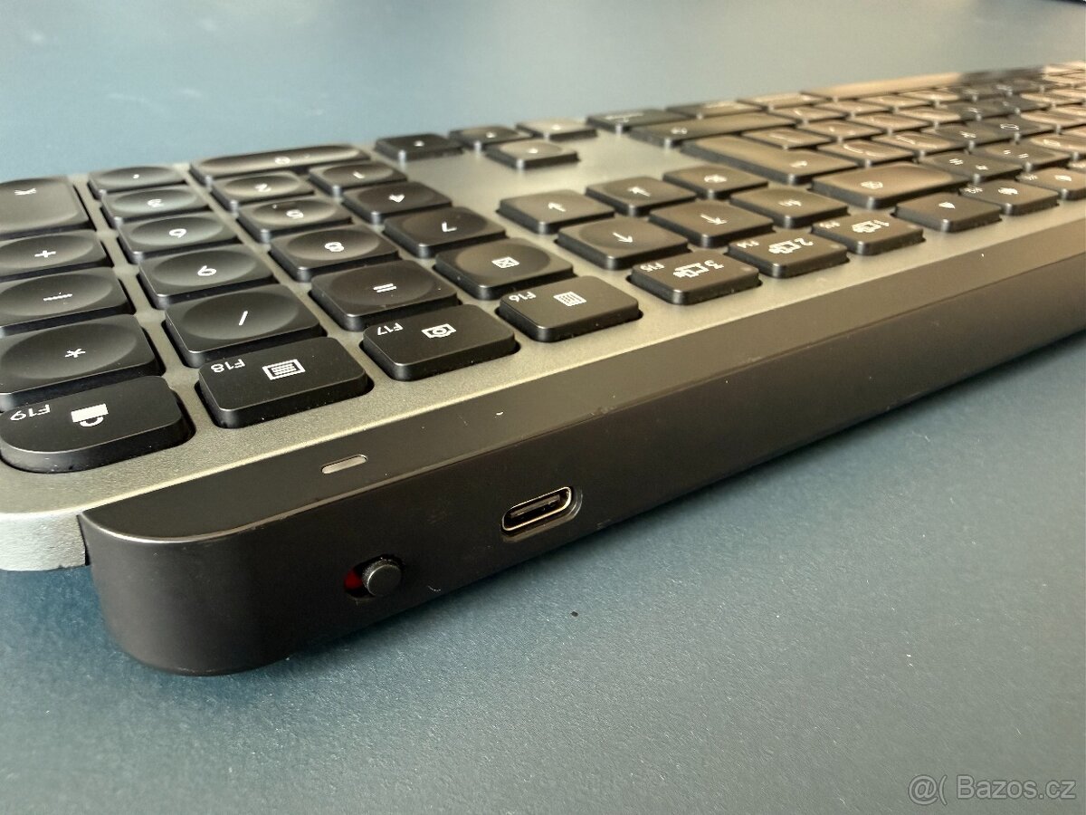 Logitech MX Keys for Mac - 3