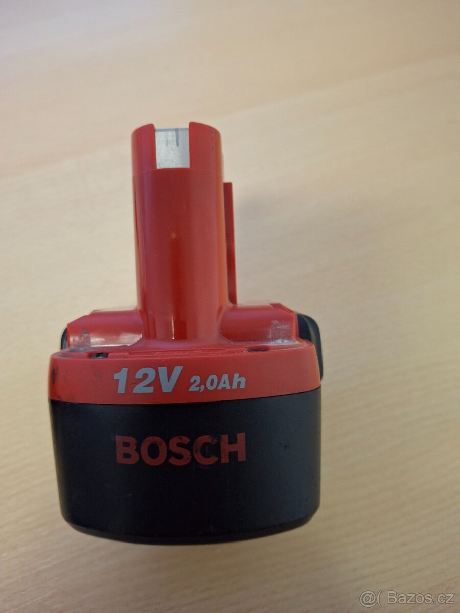 Aku vrtačka Bosch baterie a nabíječka - 3