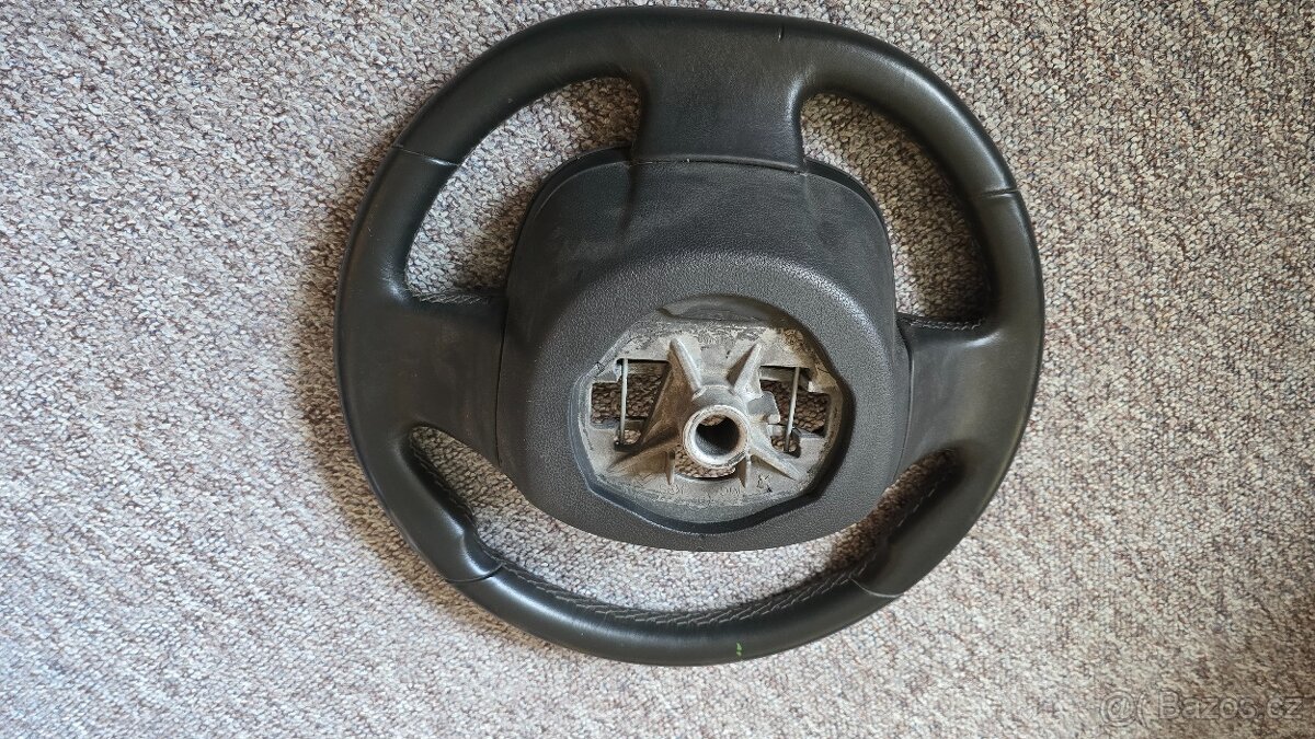 Multifunkční volant Peugeot 508 - 3