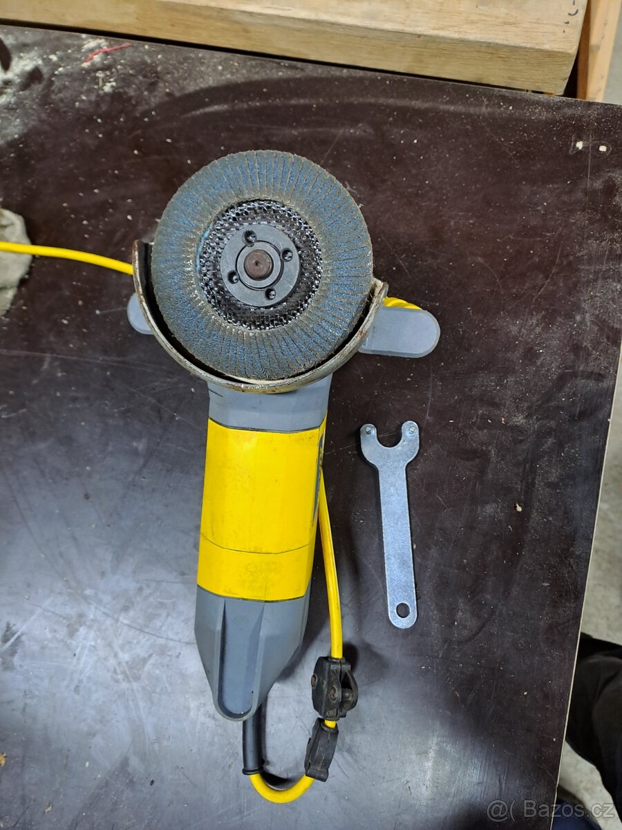 Úhlová bruska - 3
