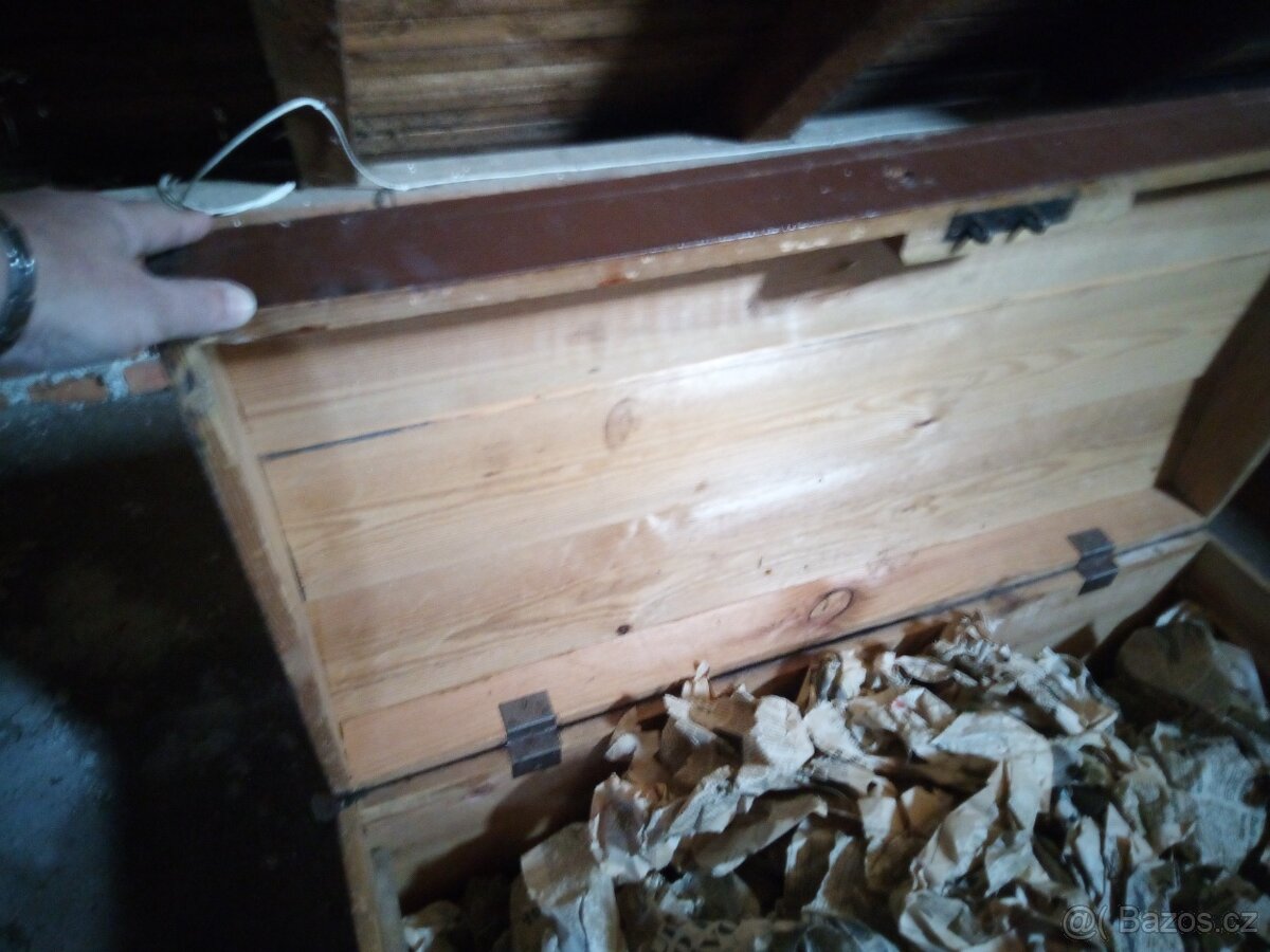 Dřevěná truhla - 3