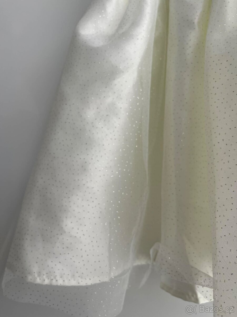 Dětské šaty vhodné na svatbu - 3