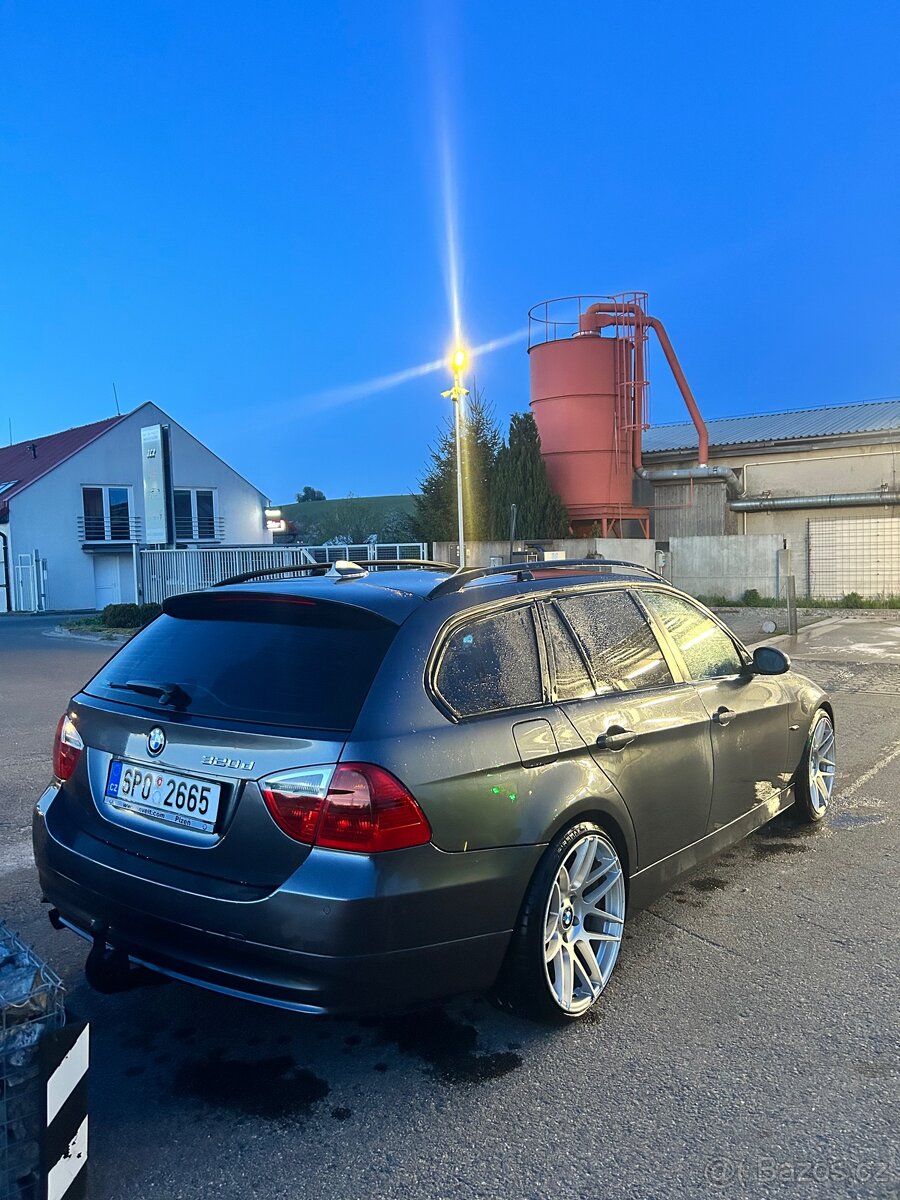 BMW E91 320D - 3