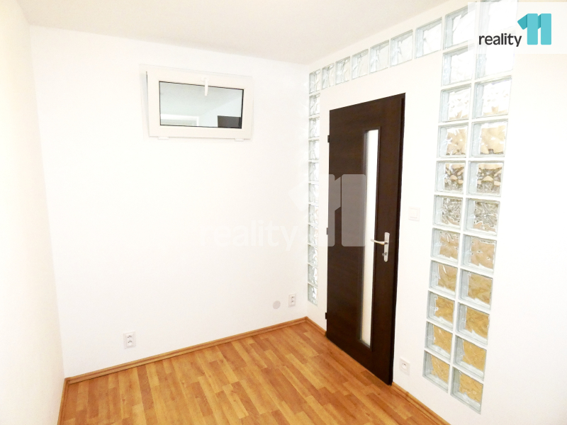 K pronájmu zrekonstruovaný byt 3+kk, 47 m2, Nekvasilova, Pra - 3