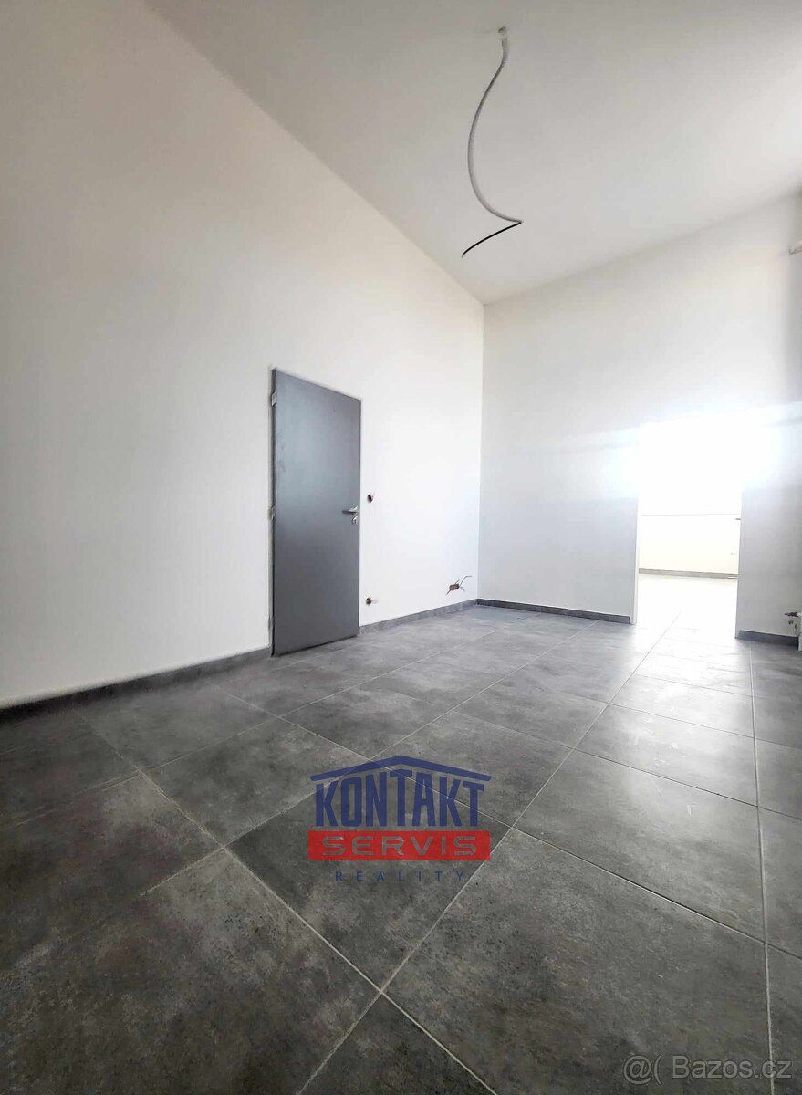 Pronájem skladovacích / kancelářských prostor, 32 m² - U Sm - 3