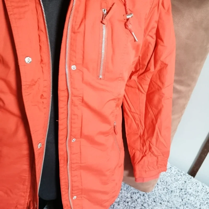 Nádherná zimní bunda s kapucí vel.40-42 - 3