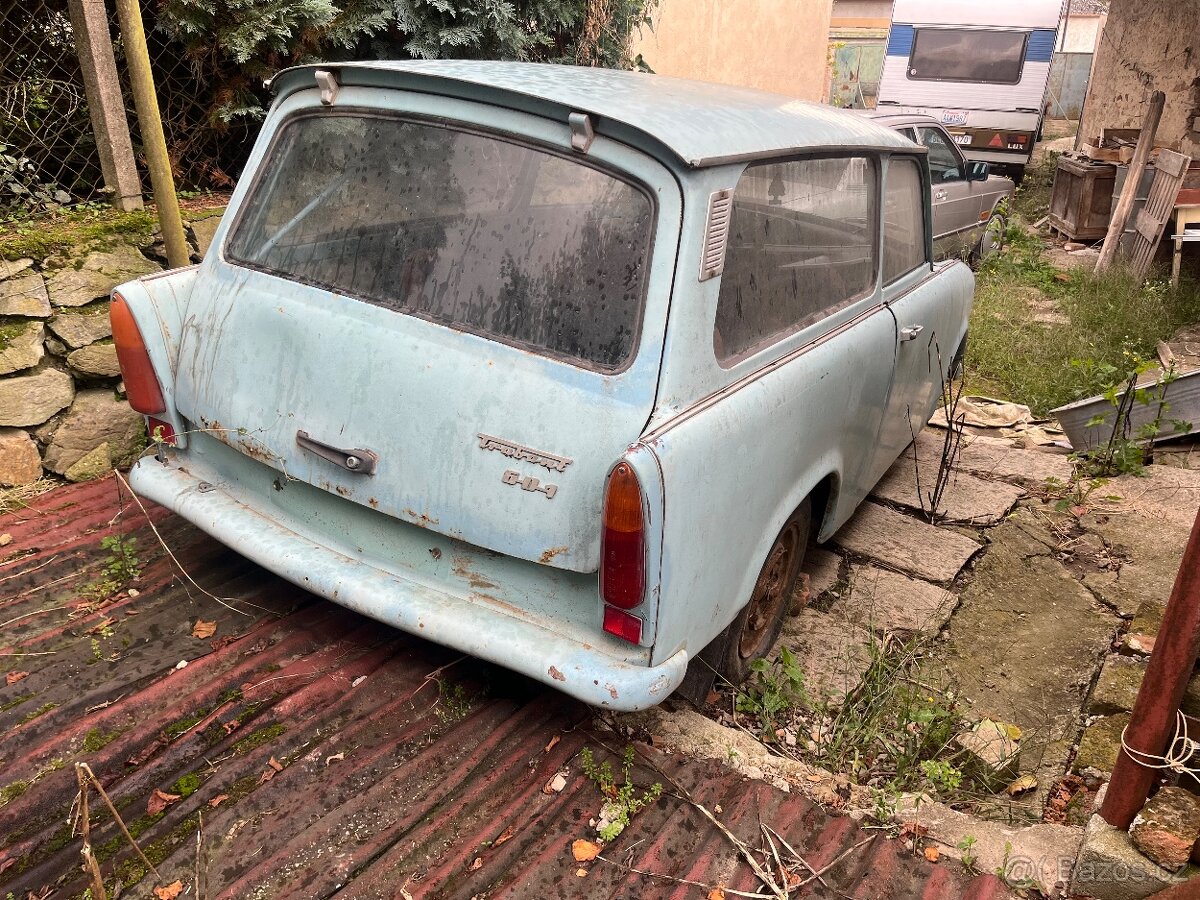 2x Trabant + Díly - 3