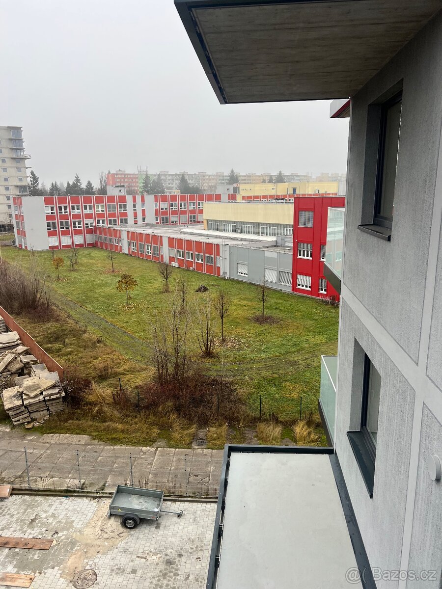 2+kk/B u metra Prosek, Čakovická - 3