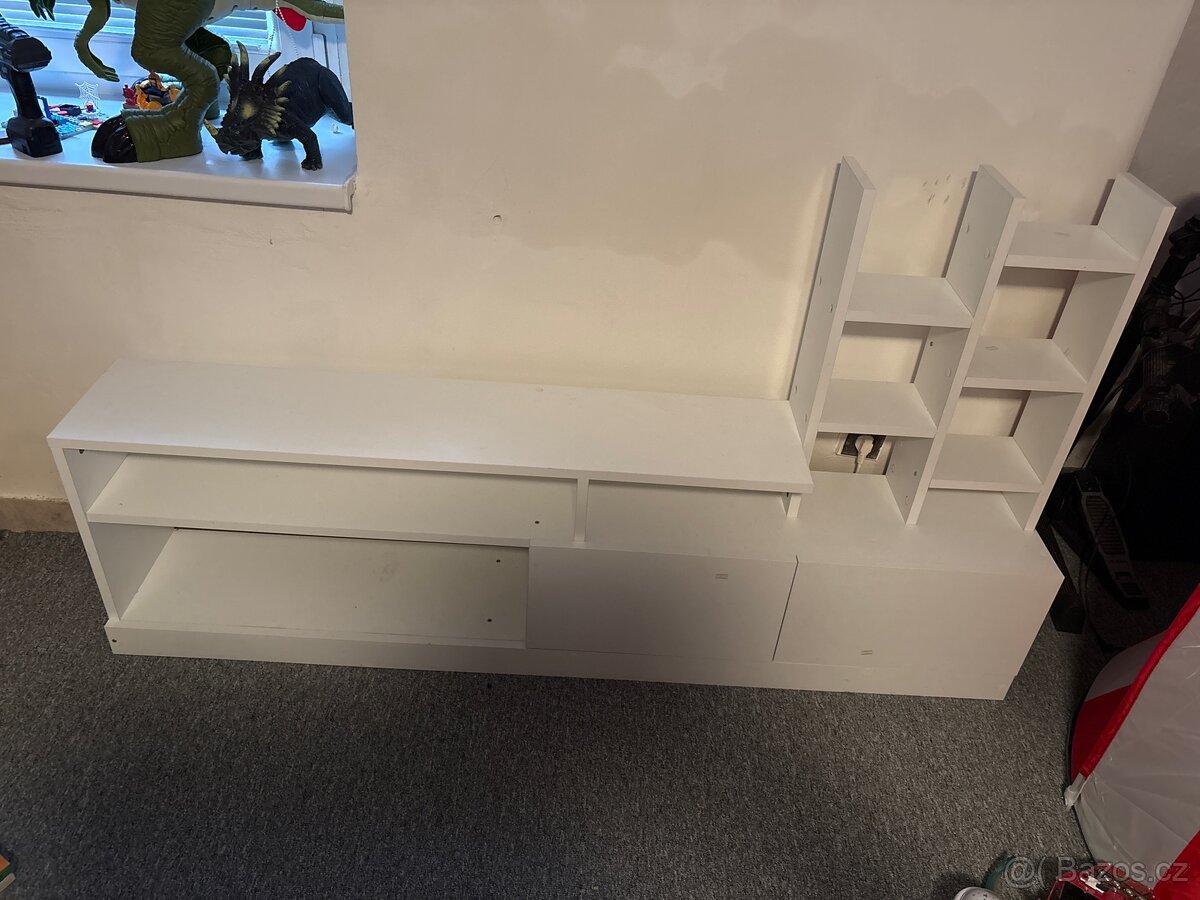 Televizní skříňka - 3