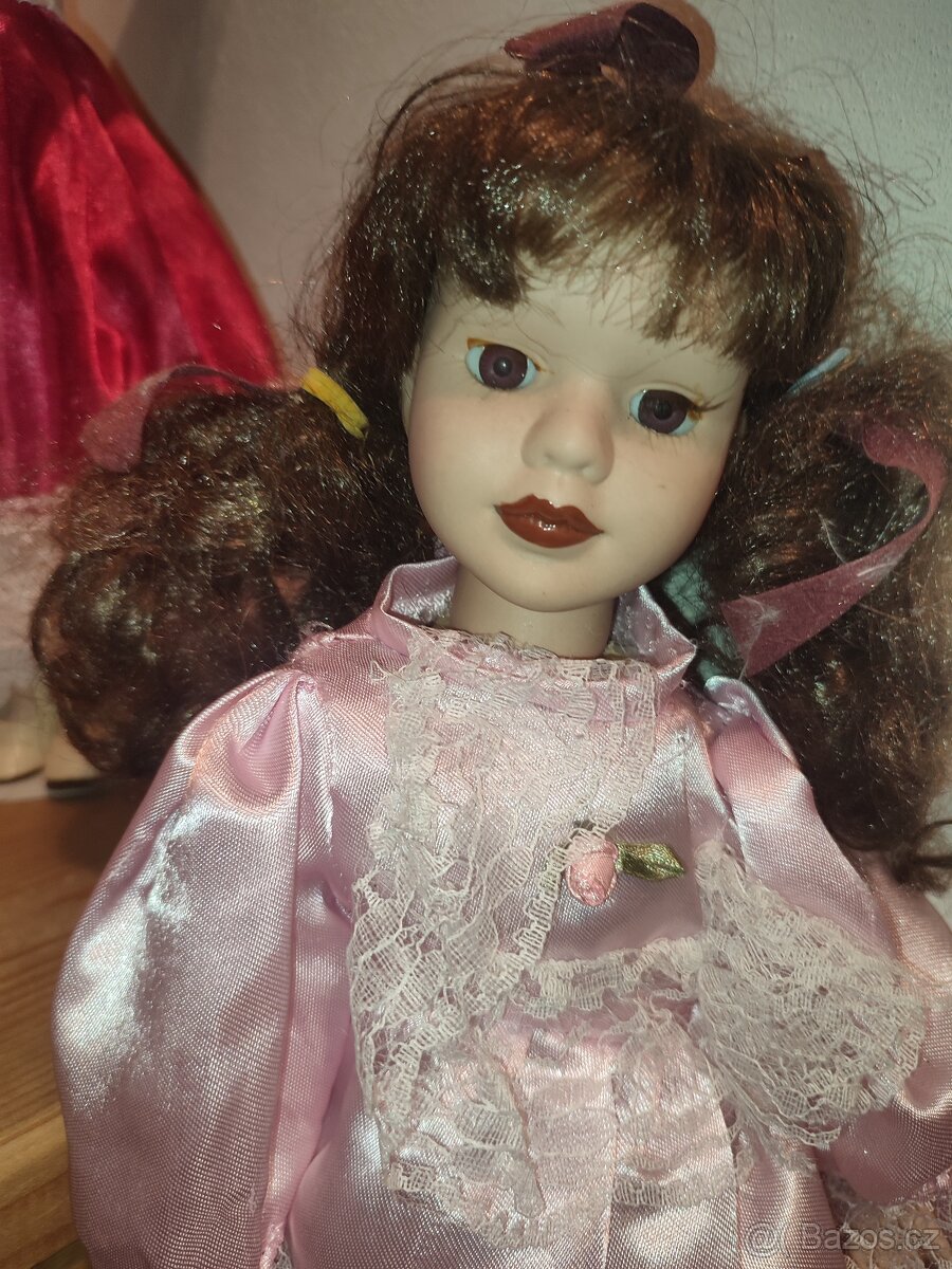 Porcelánová panenka 38cm - 3