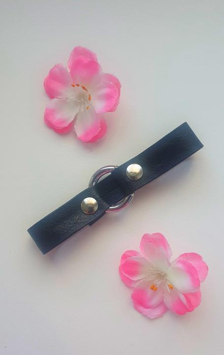 Černy koženkový náramek - 3