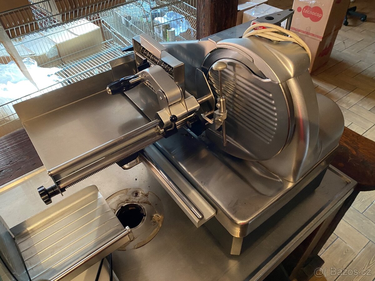 Automatický nářezový stroj Berkel 834 EPB - 3