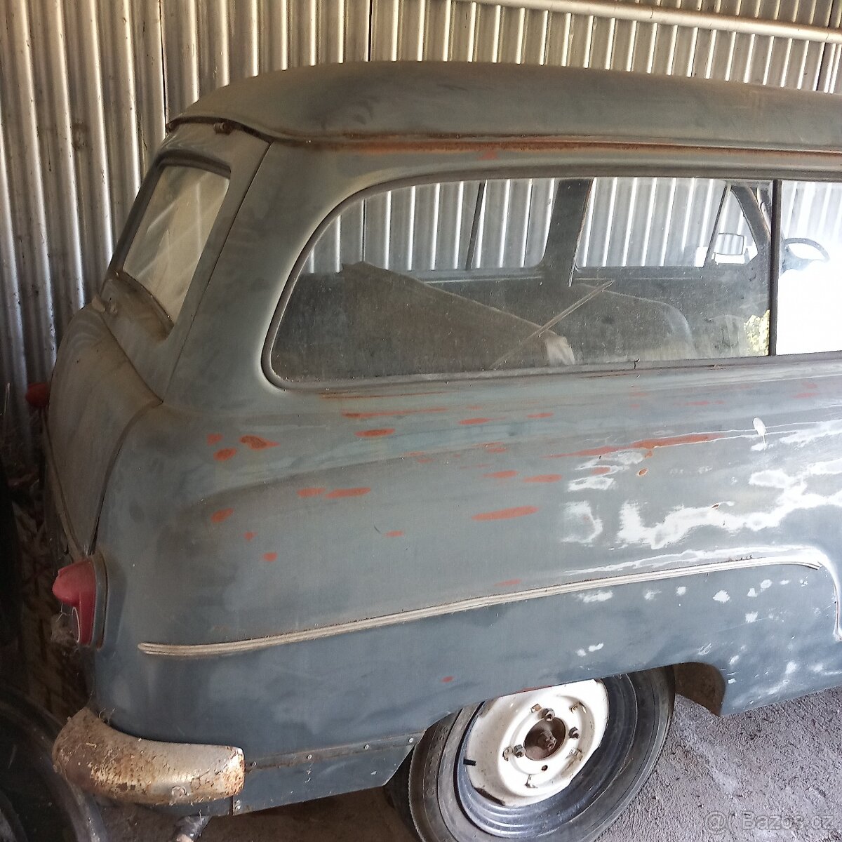 Simca Aronde s doklady - 3