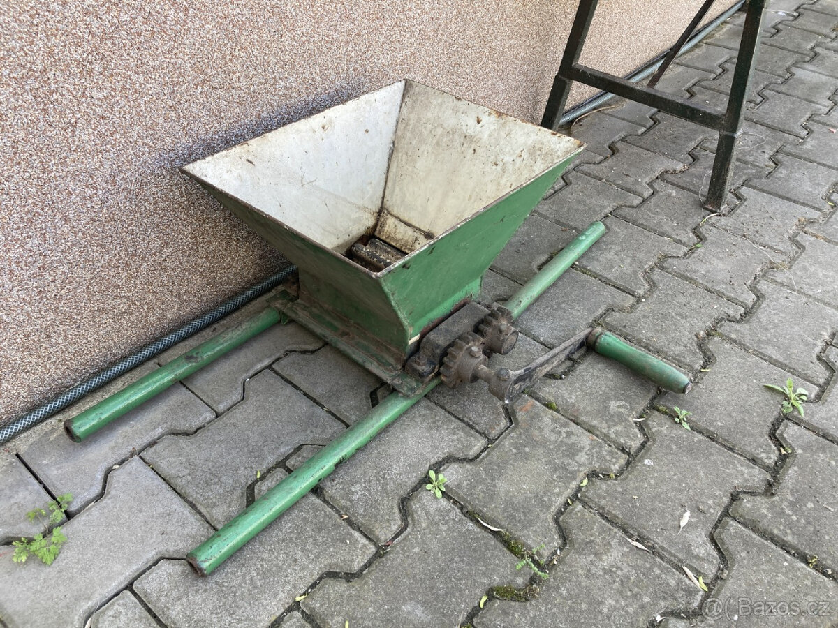 Mlýnek na hrozny - 3