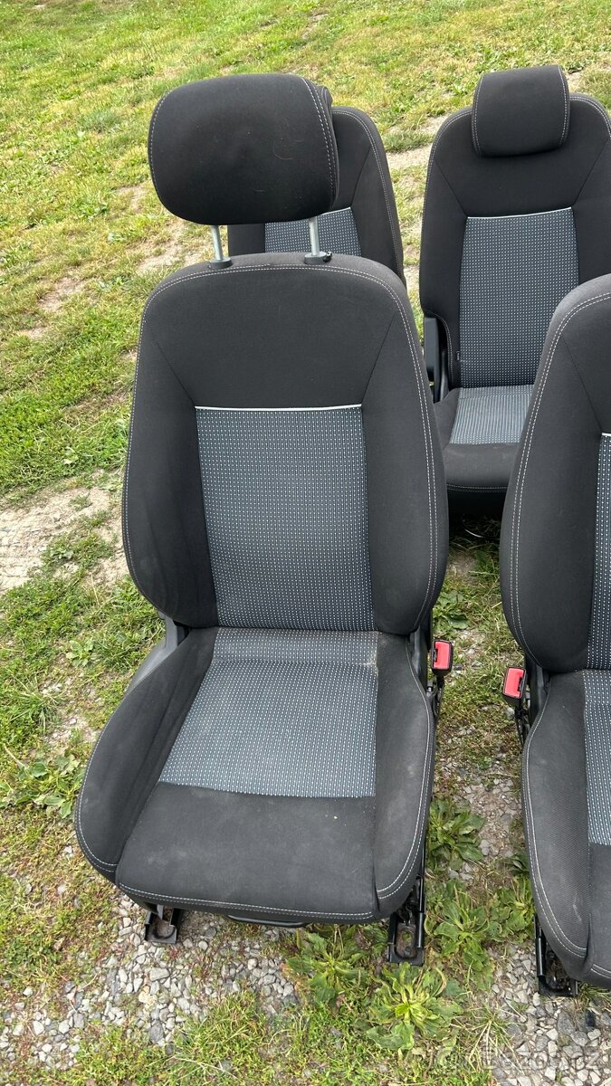 Kompletní sada sedaček Ford S-max 2013 - 3