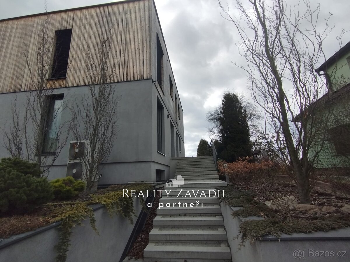 Luxusní byt 2+kk s garáží, zahradou a bazénem – Ledeč nad Sá - 3