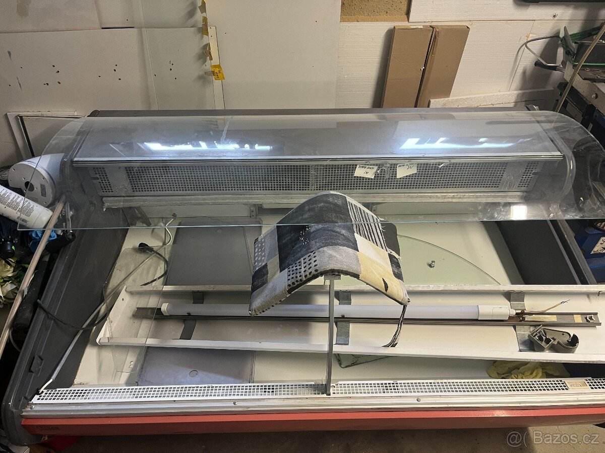 Prodej vybavení z obchodu - 3