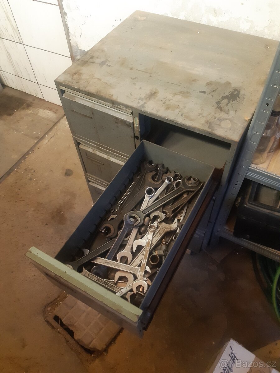 dílenský box se šuplíky - 3