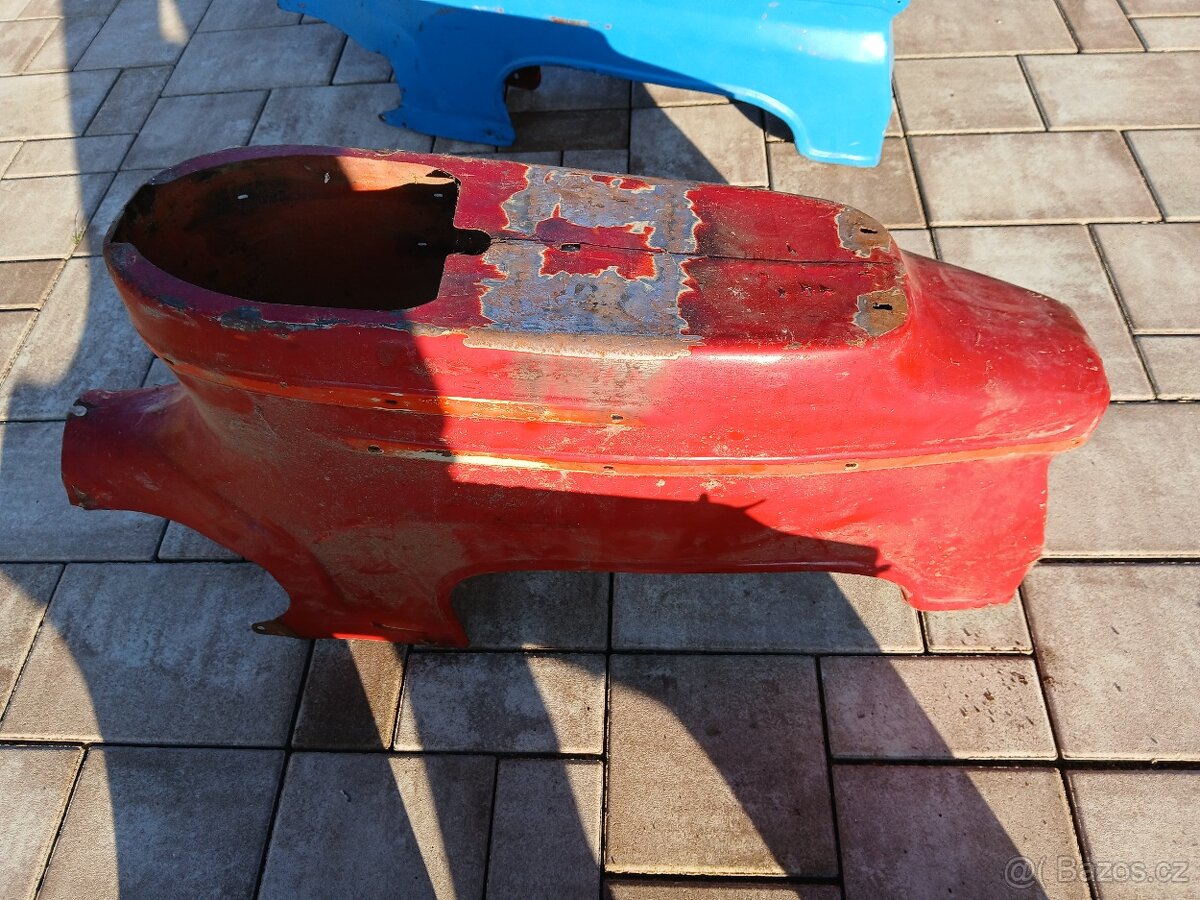 Jawa 50 pionyr - podsedlovy plech - 3