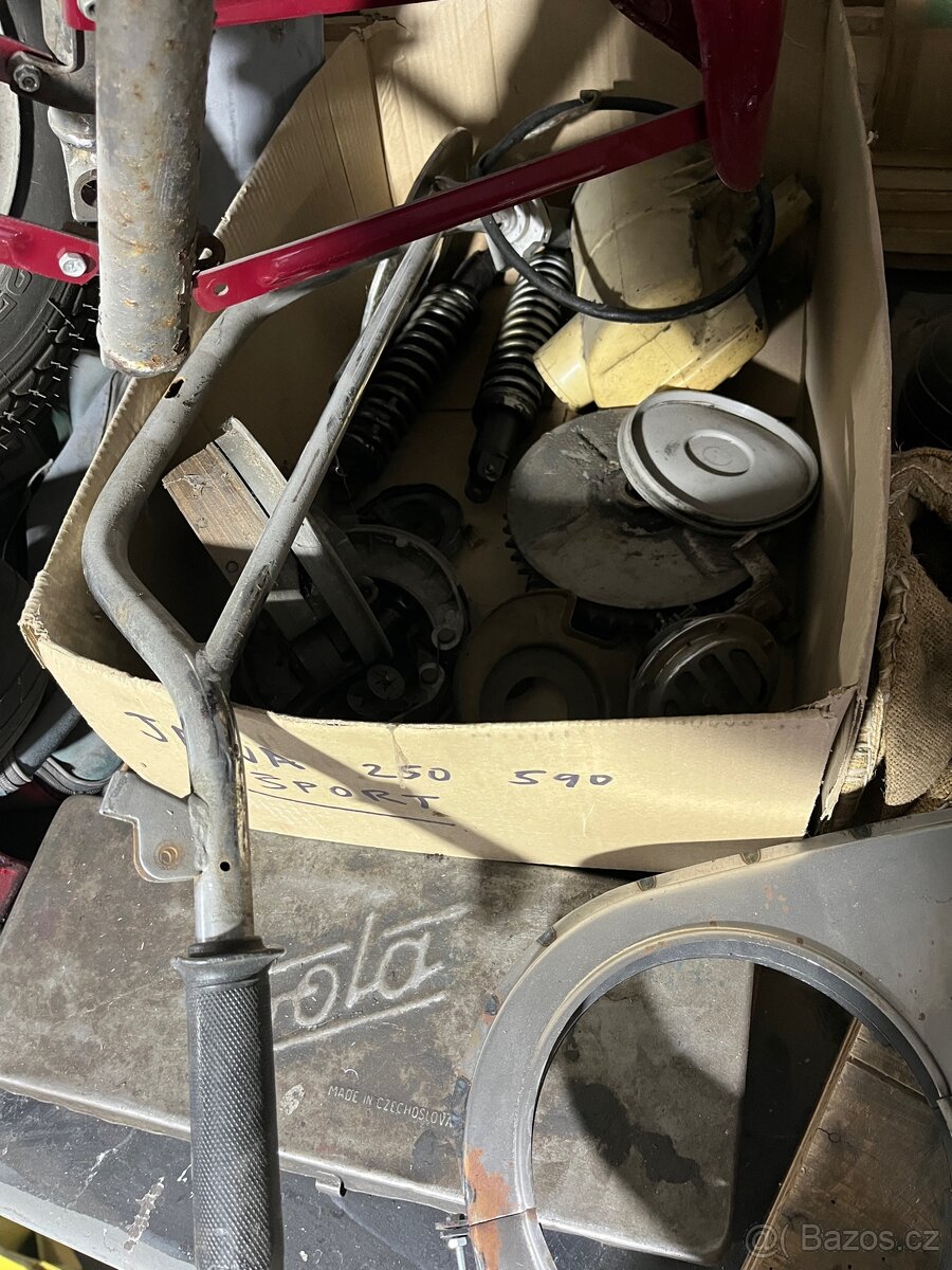 predam alebo vymenim jawa 250 590 sport,s TP a ŠPZ - 3