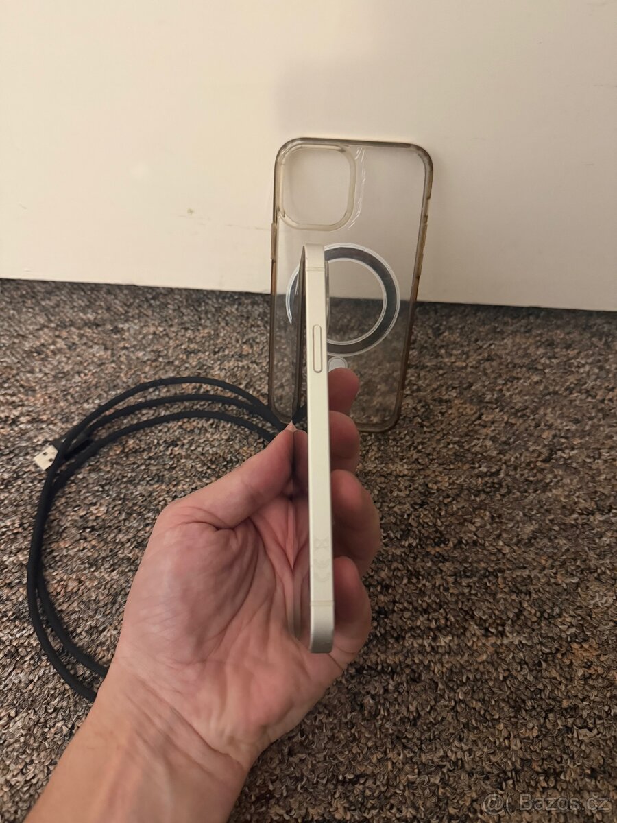 Apple iPhone 12 128gb White. 86% kondice baterie - 3