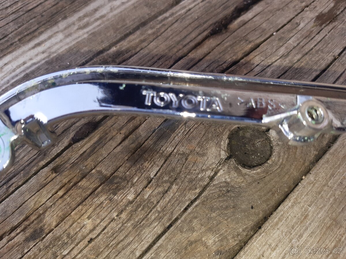 Toyota Auris lišta nárazníku - 3