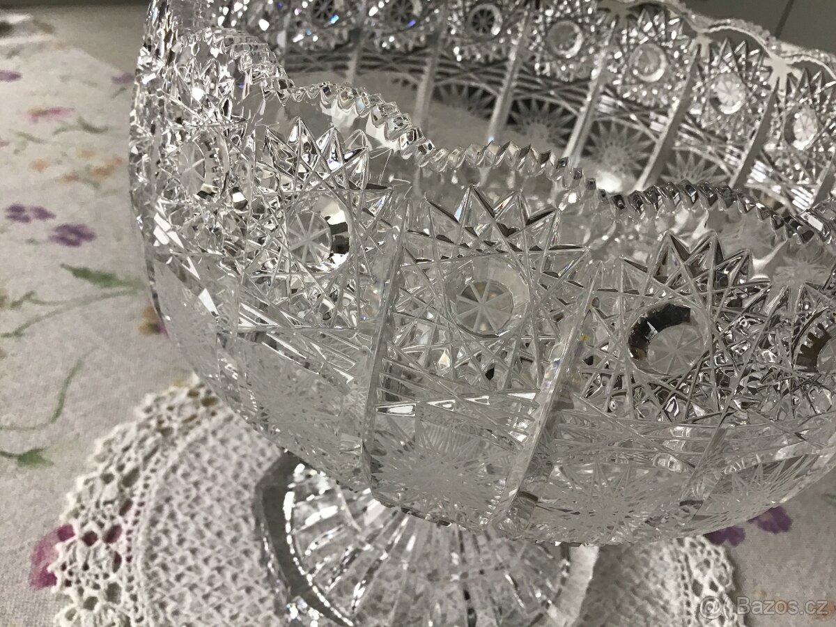 Broušená mísa na nožce - 3